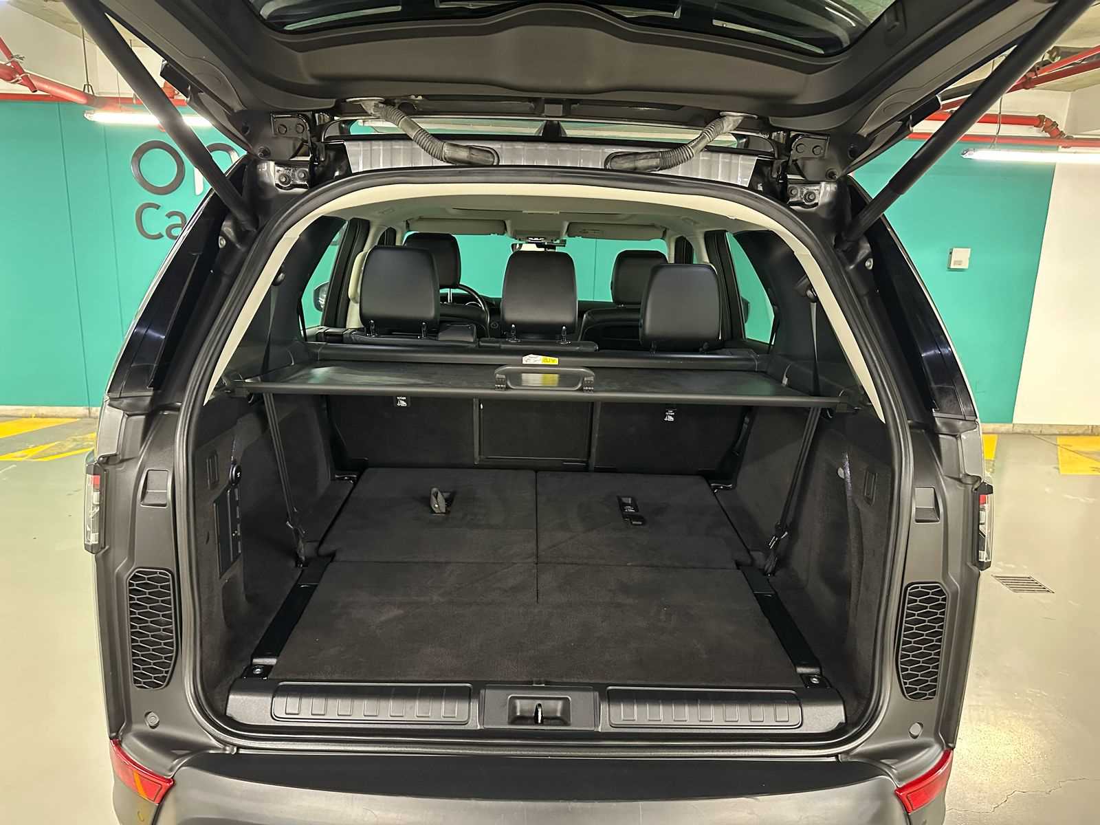 Land Rover Discovery 2019