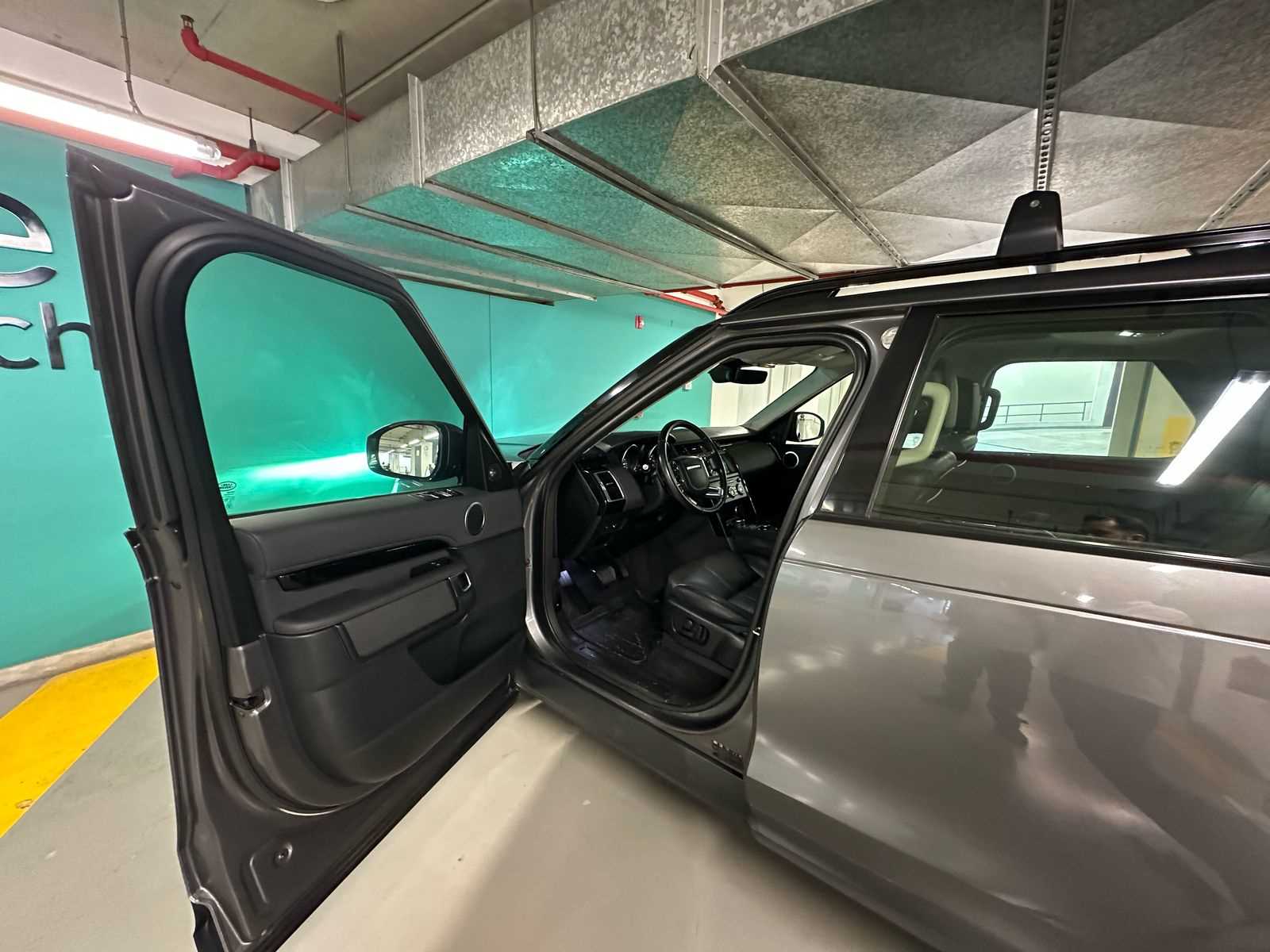 Land Rover Discovery 2019