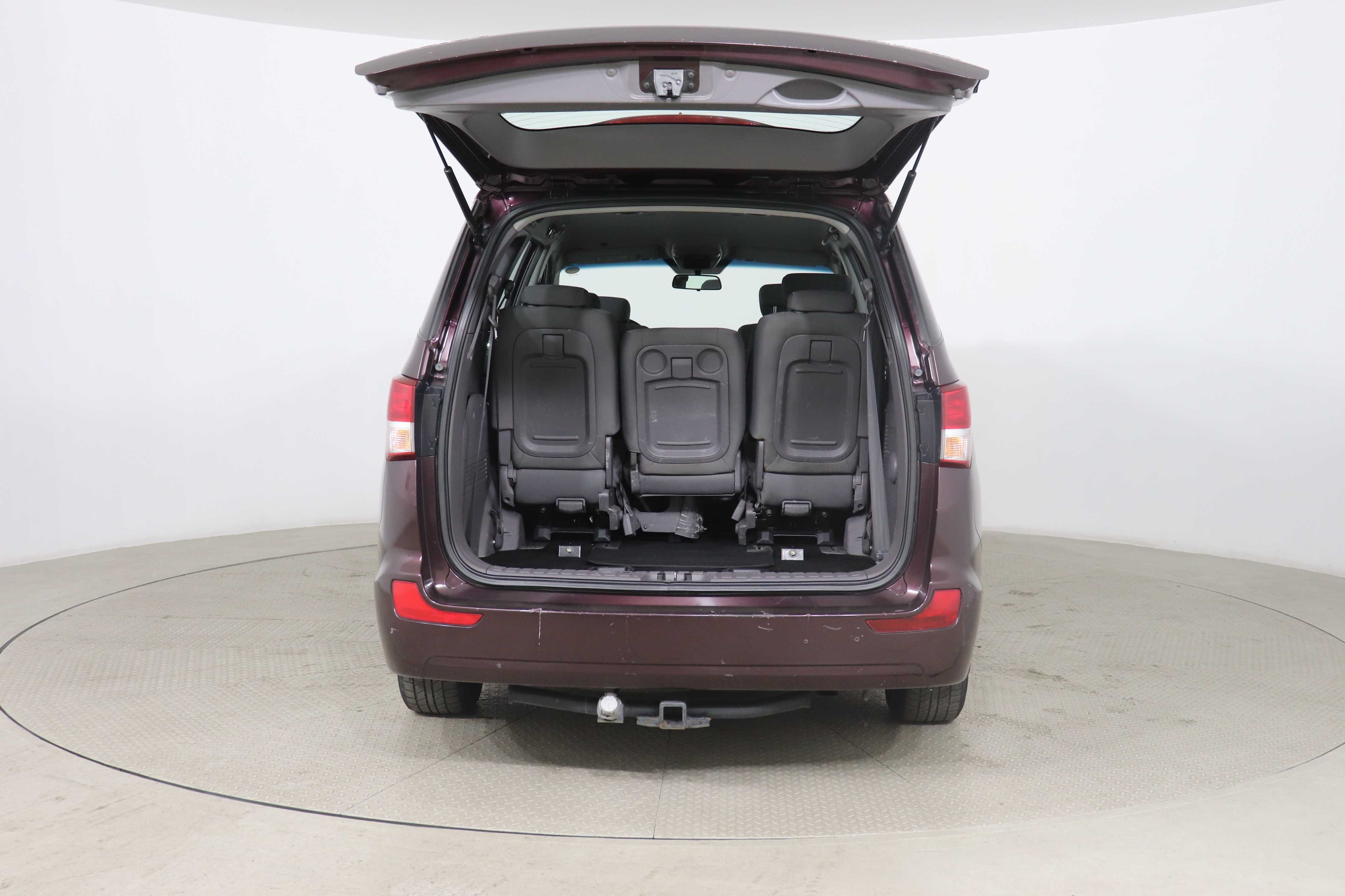 Ssangyong Rodius 2014