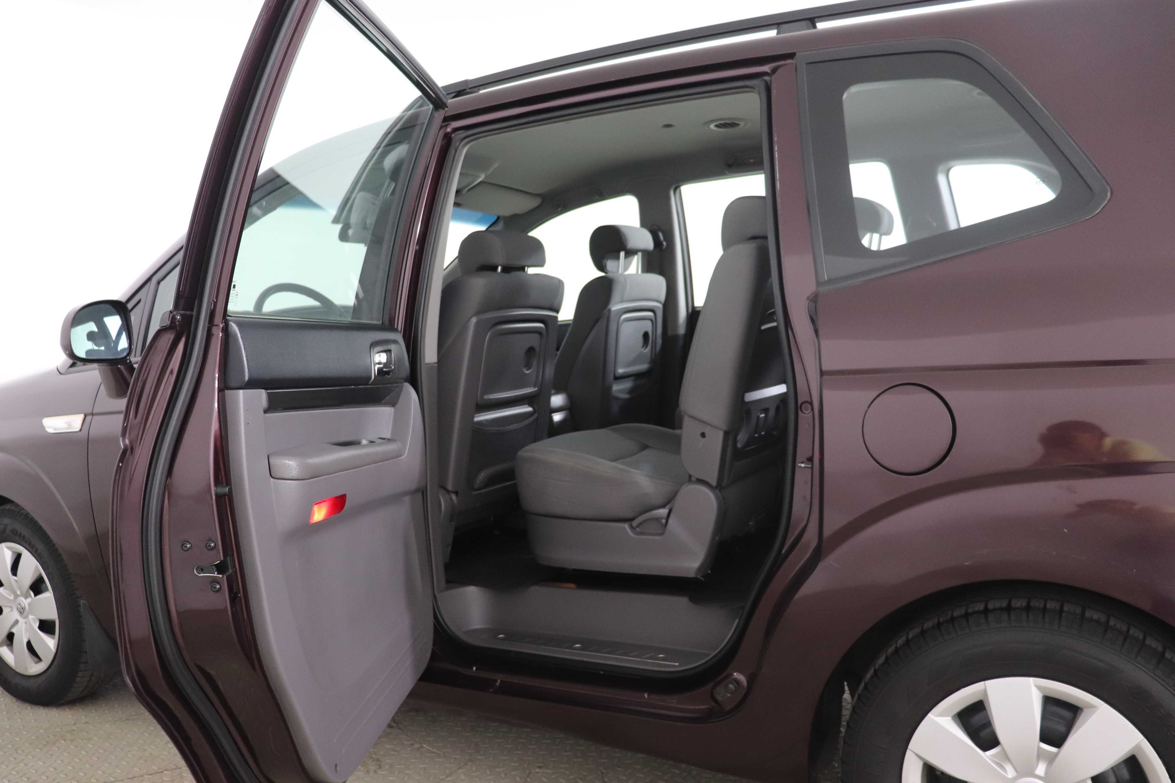Ssangyong Rodius 2014