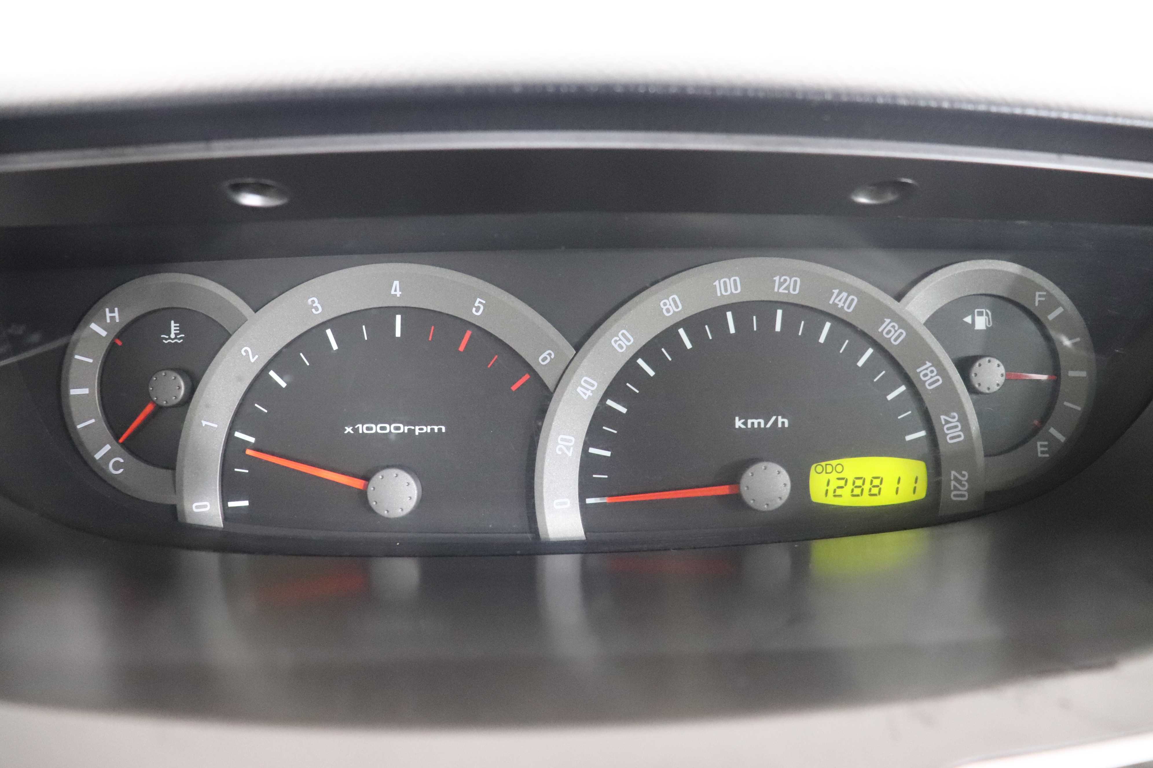 Ssangyong Rodius 2014