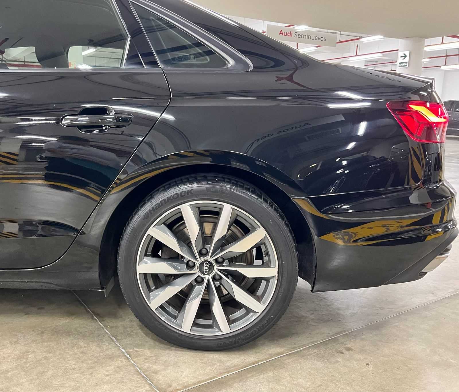 Audi A4 2021