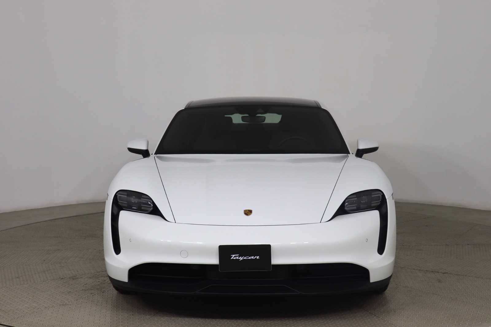 Porsche Taycan 2024