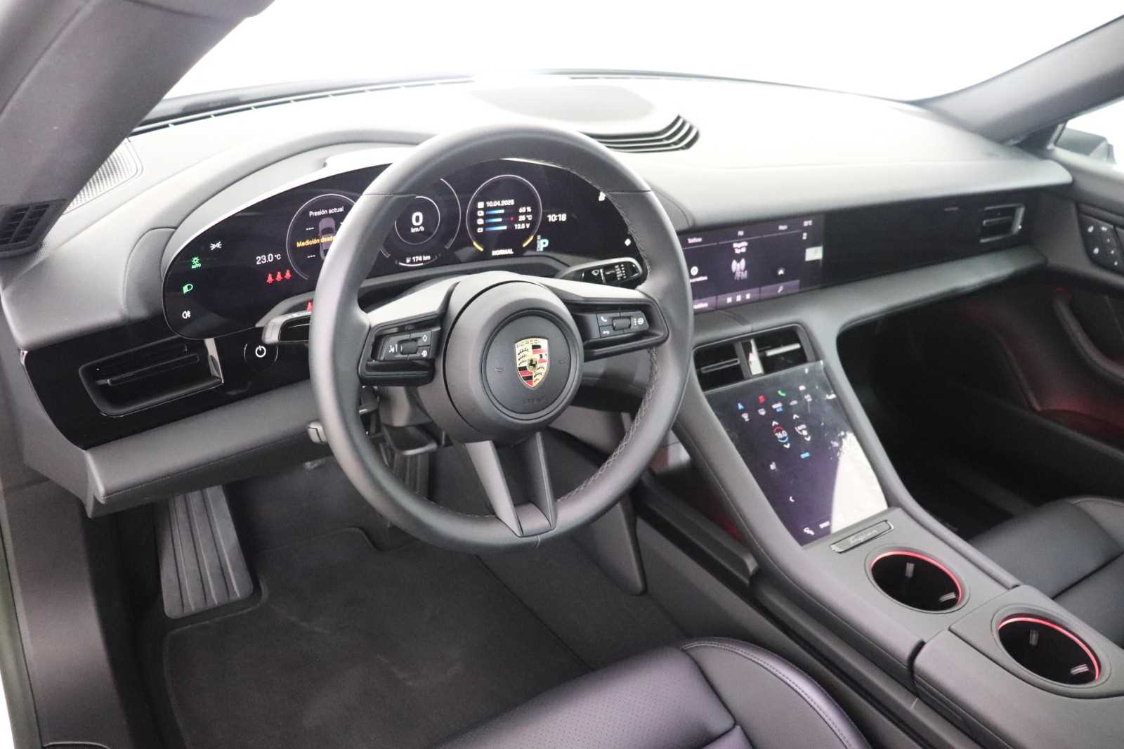Porsche Taycan 2024