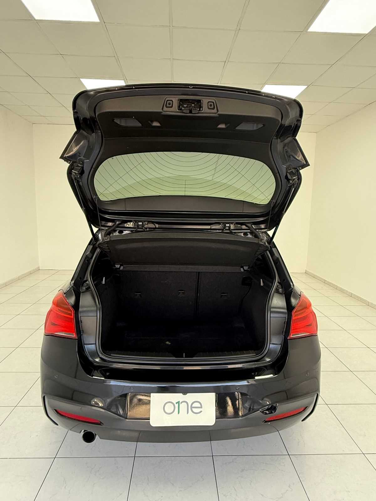 BMW 120i 2016