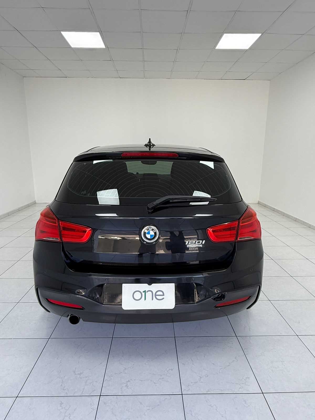BMW 120i 2016