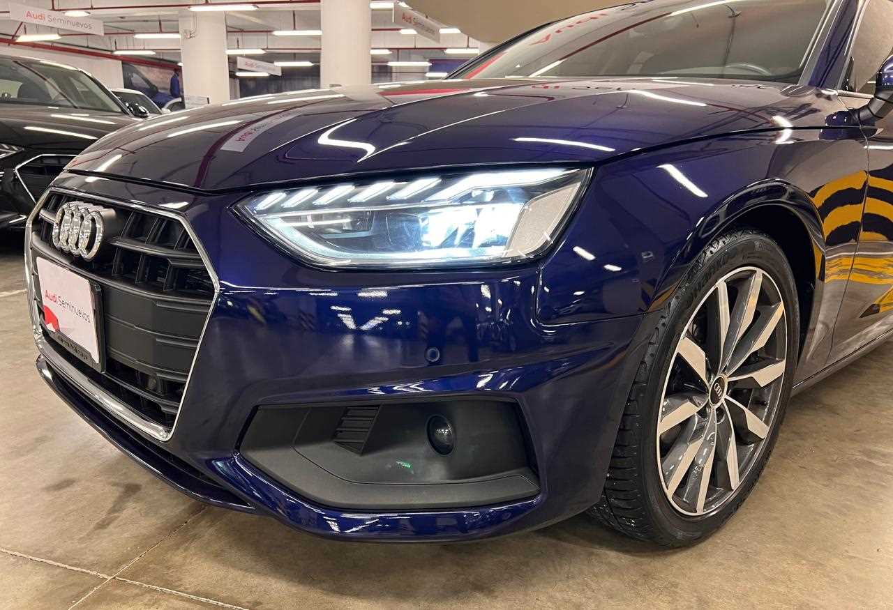 Audi A4 2021