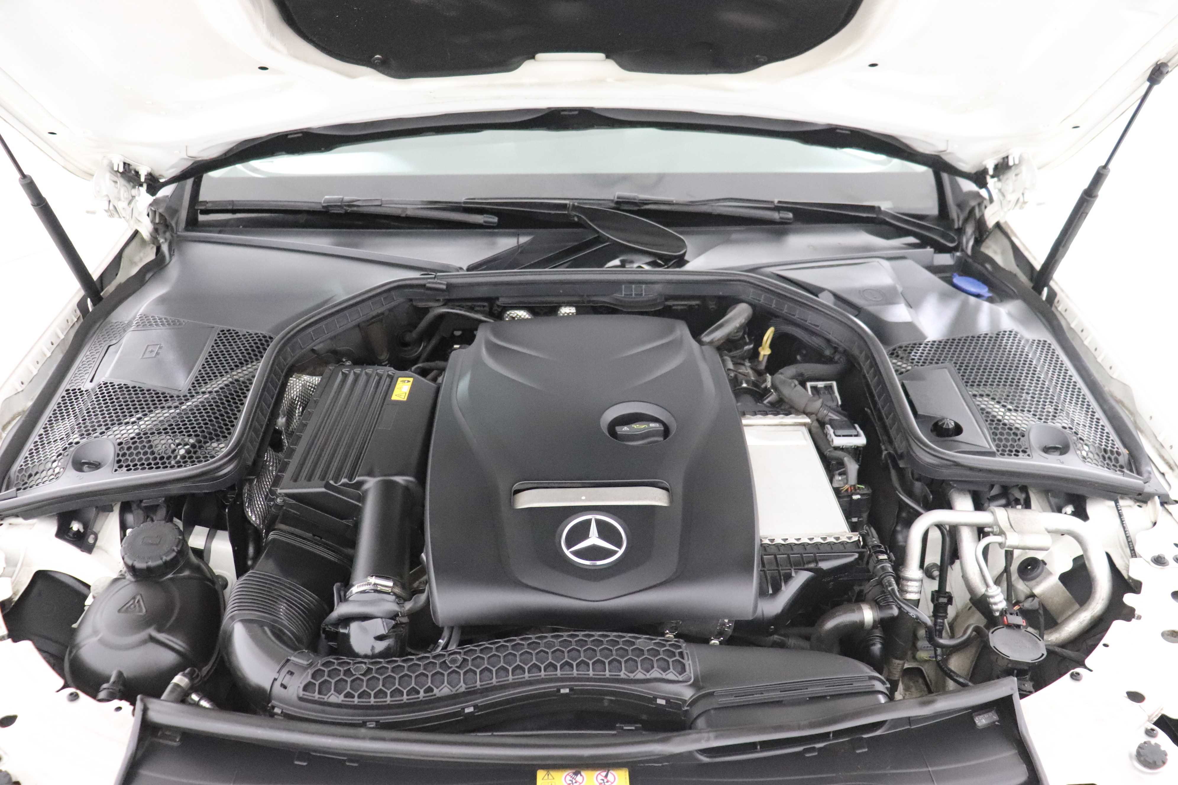 Mercedes-Benz C-200 2018