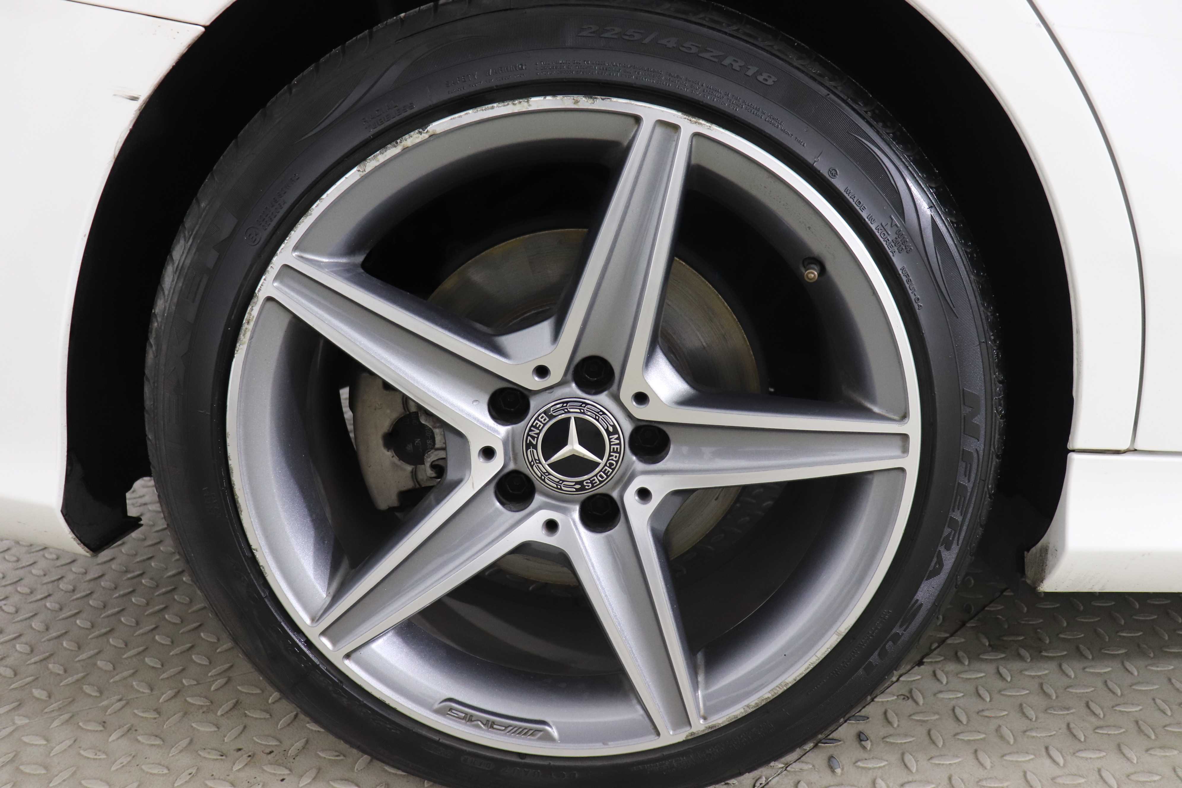 Mercedes-Benz C-200 2018