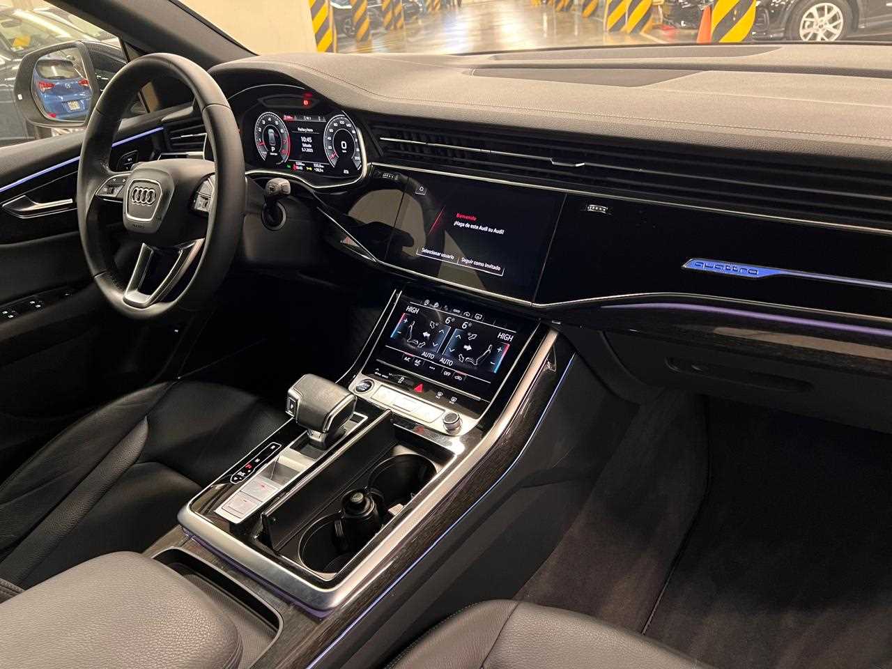 Audi Q8 2023