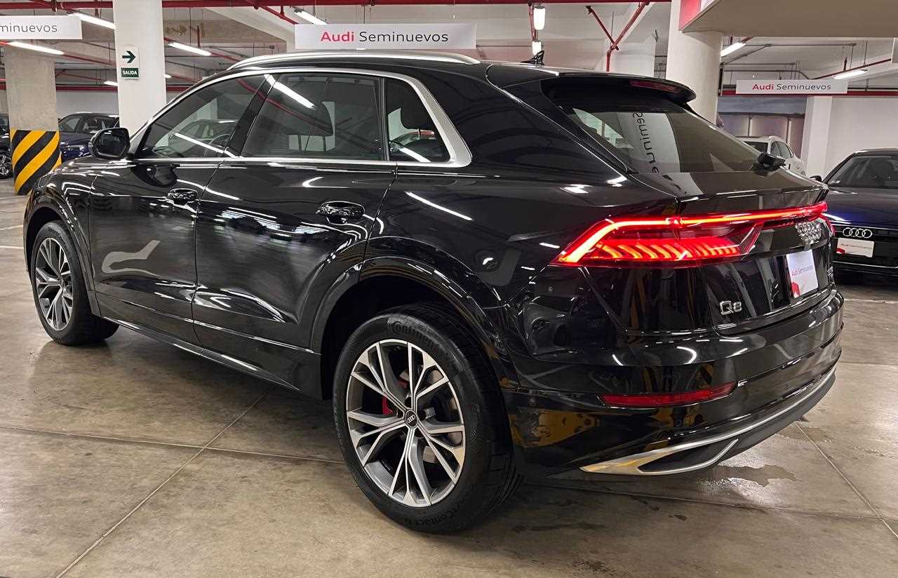 Audi Q8 2023