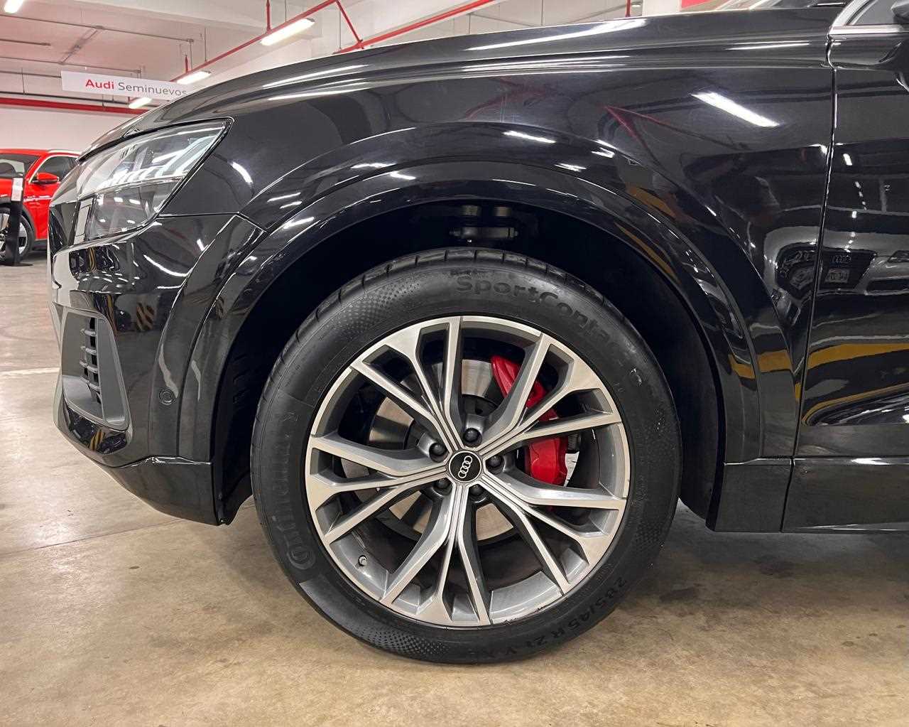 Audi Q8 2023