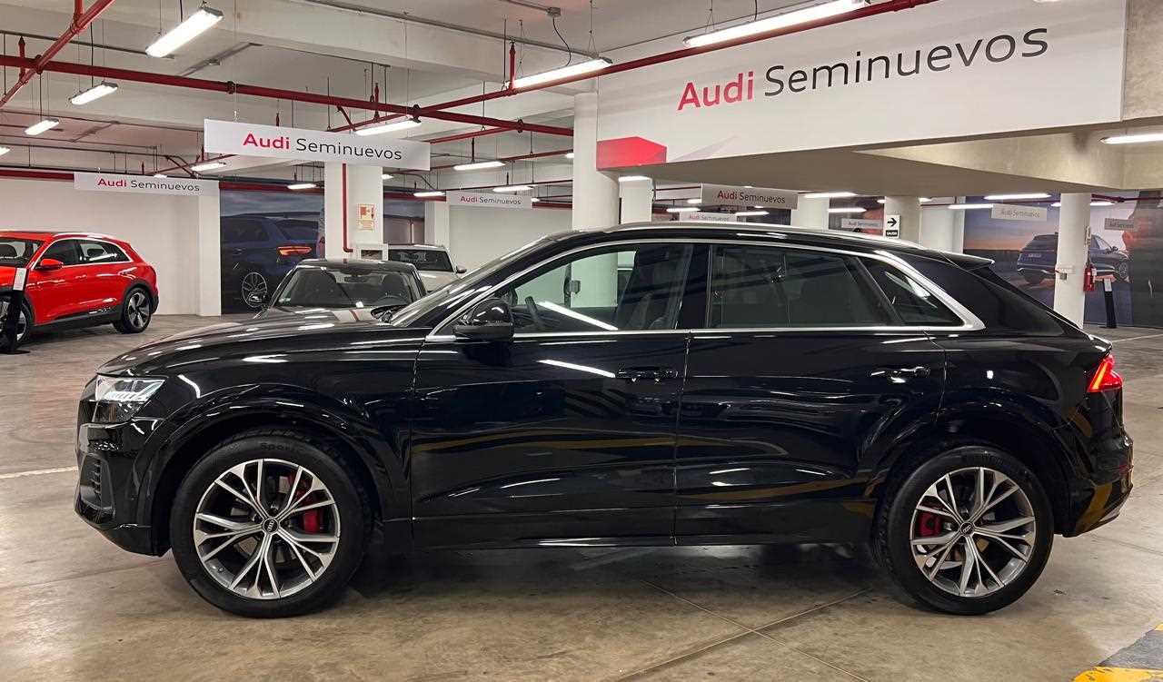 Audi Q8 2023