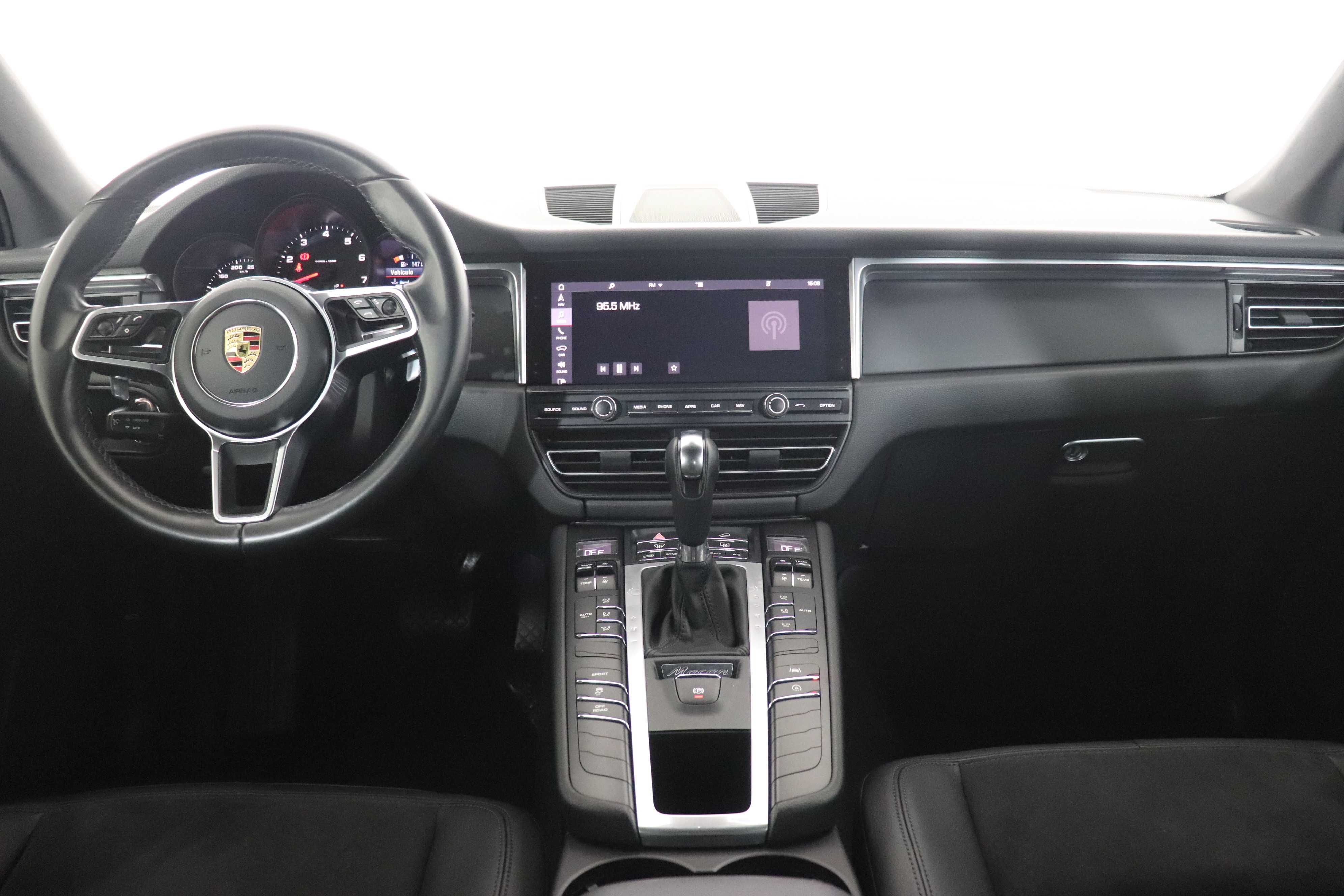 Porsche Macan 2021