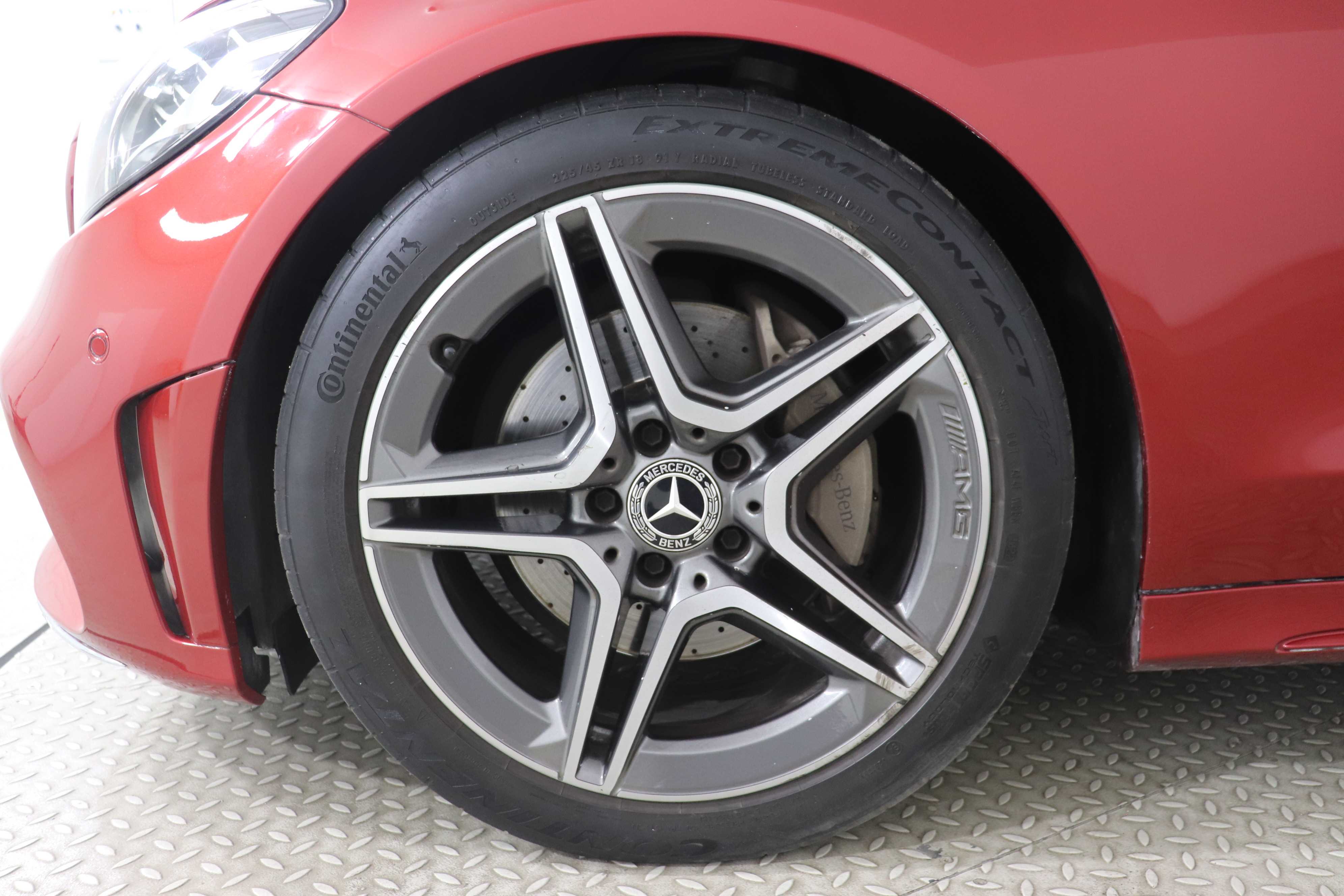 Mercedes-Benz C-200 2020