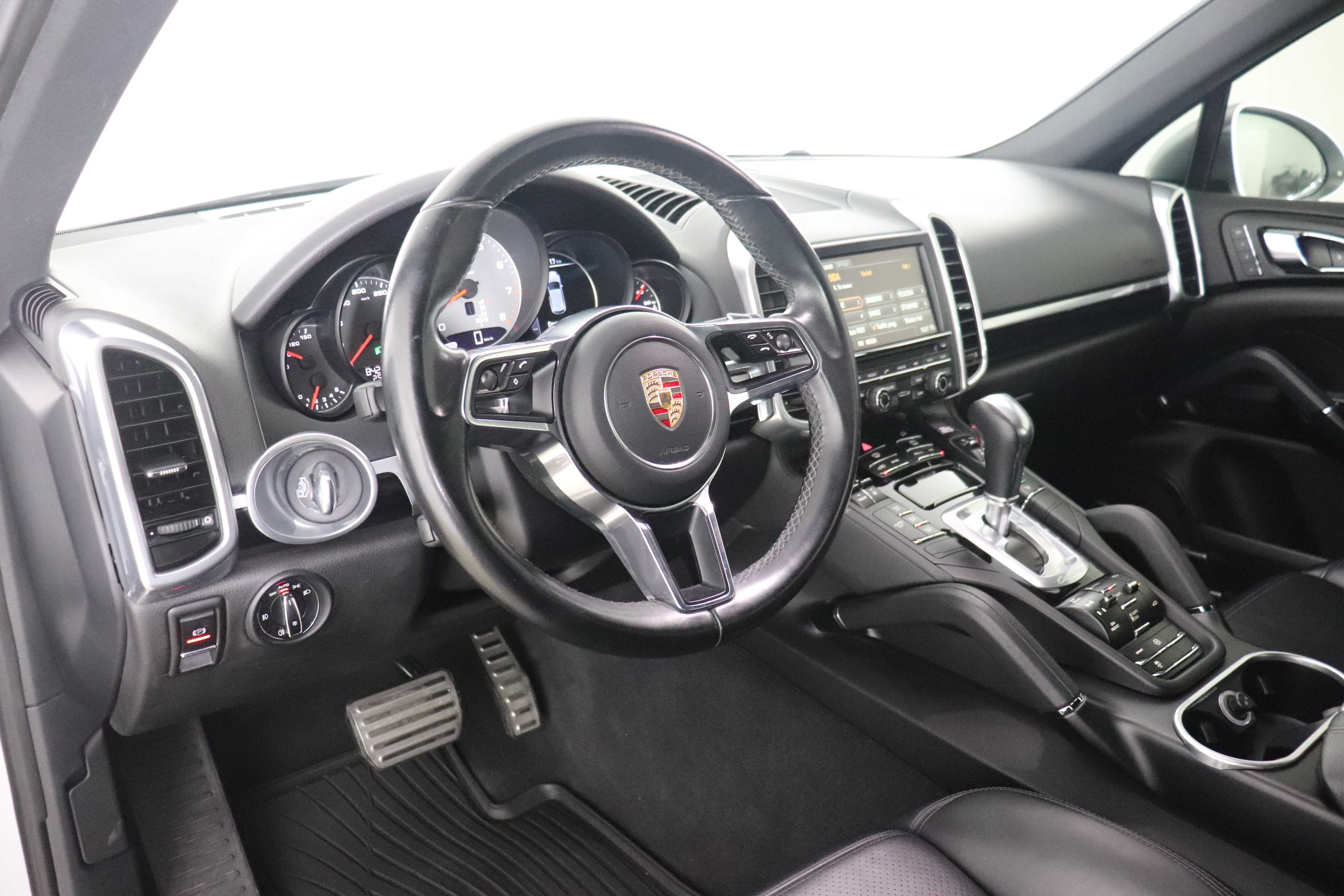 Porsche Cayenne 2016