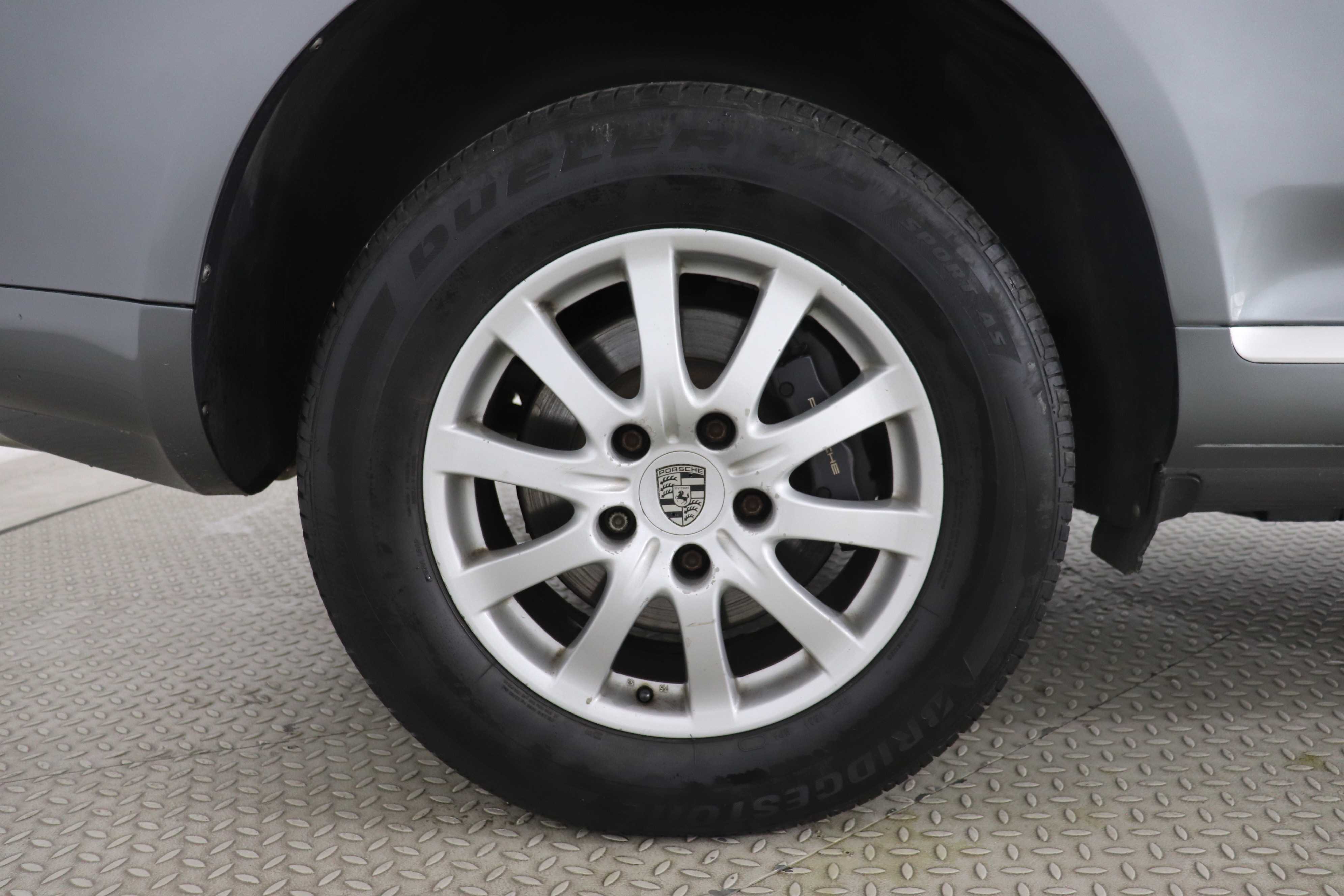 Porsche Cayenne 2005