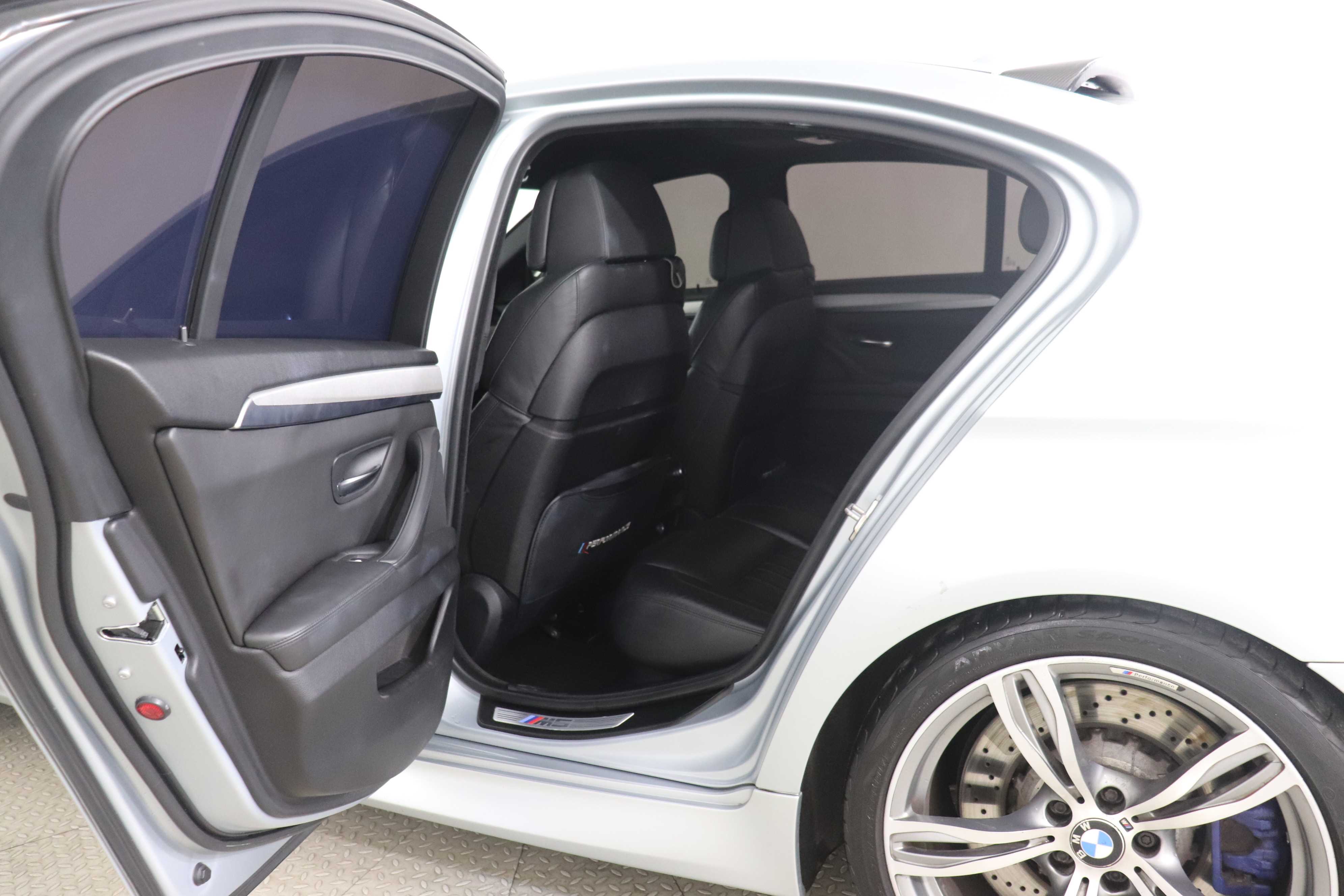 BMW M5 2015