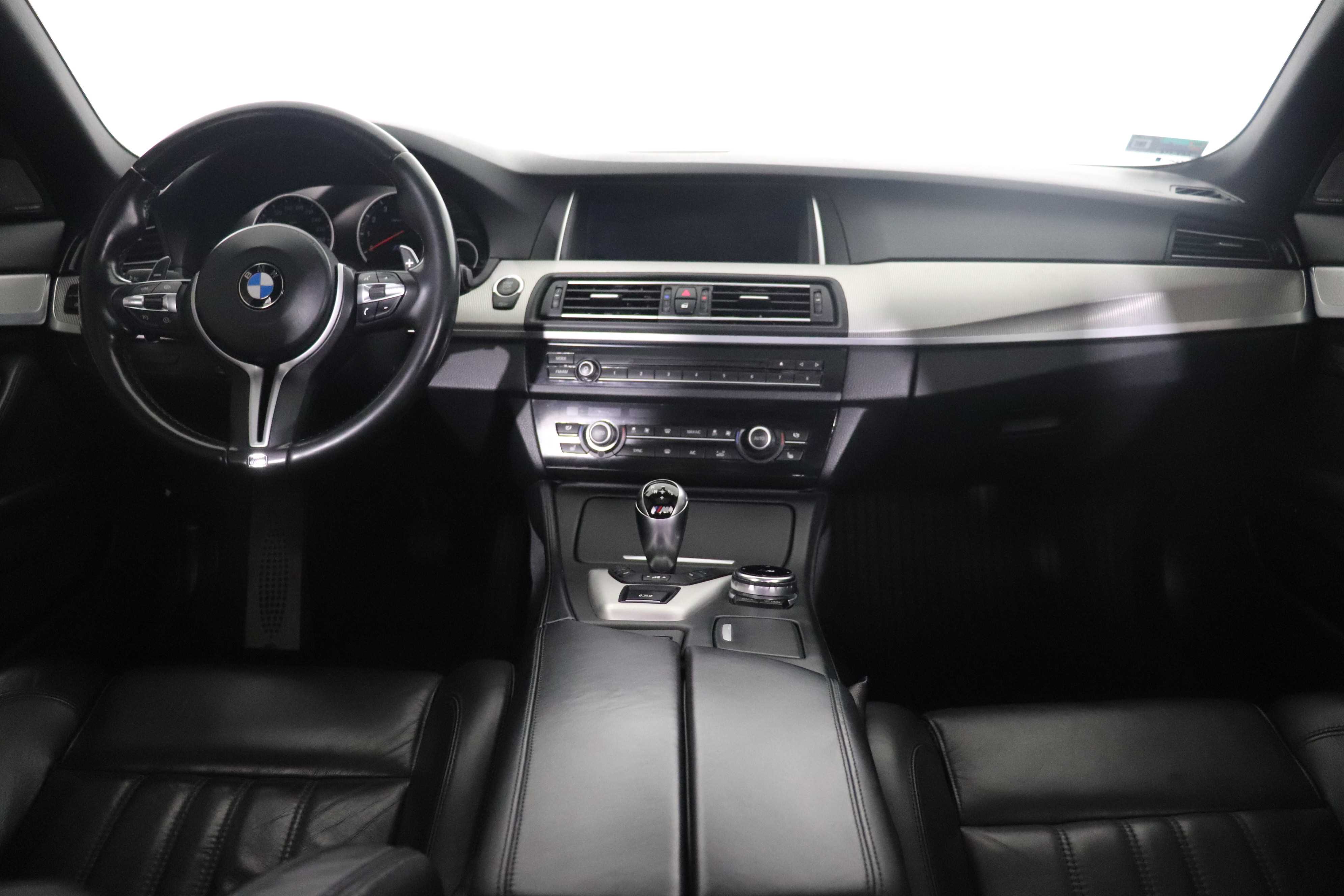BMW M5 2015