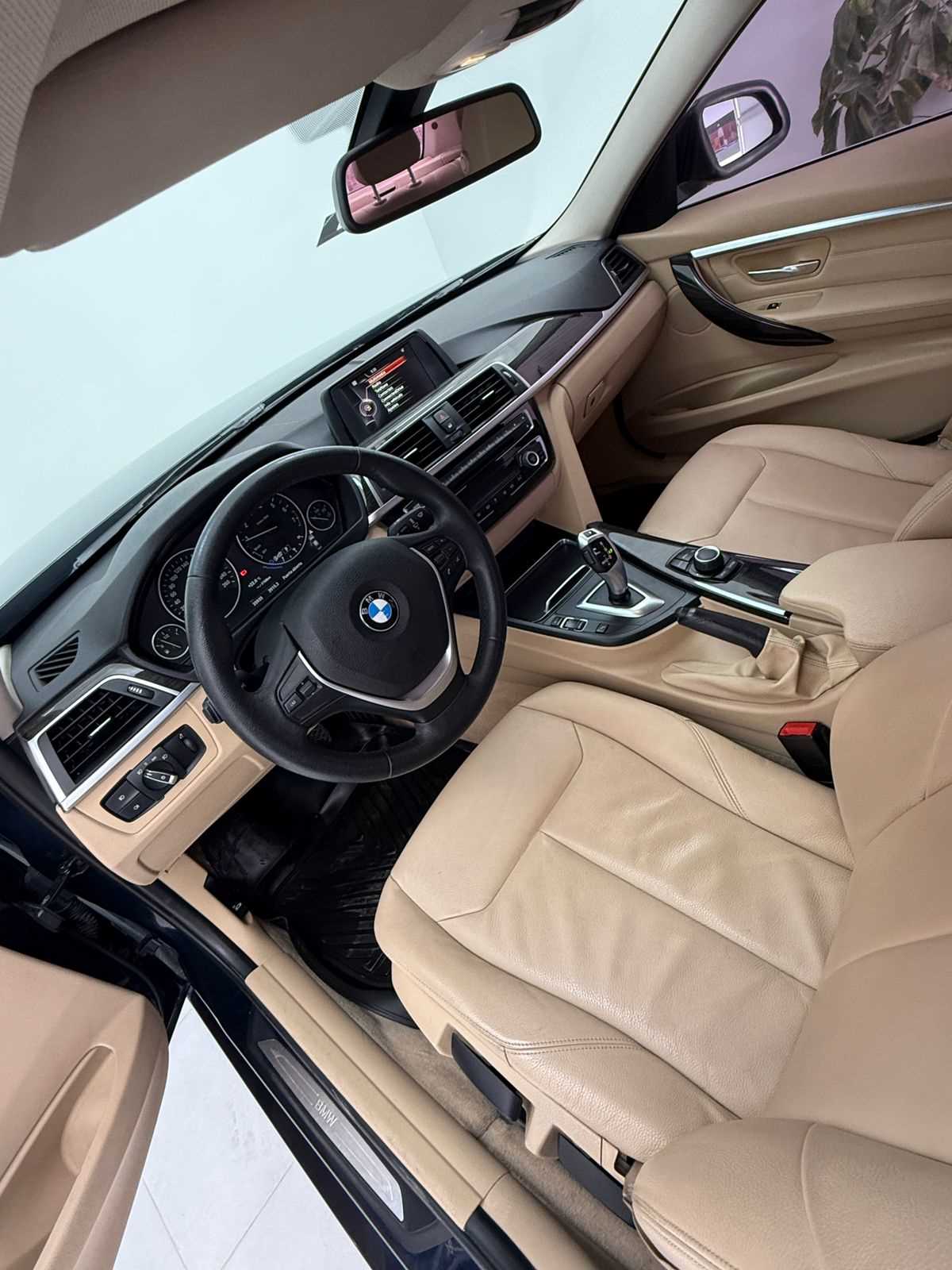 BMW 318i 2017