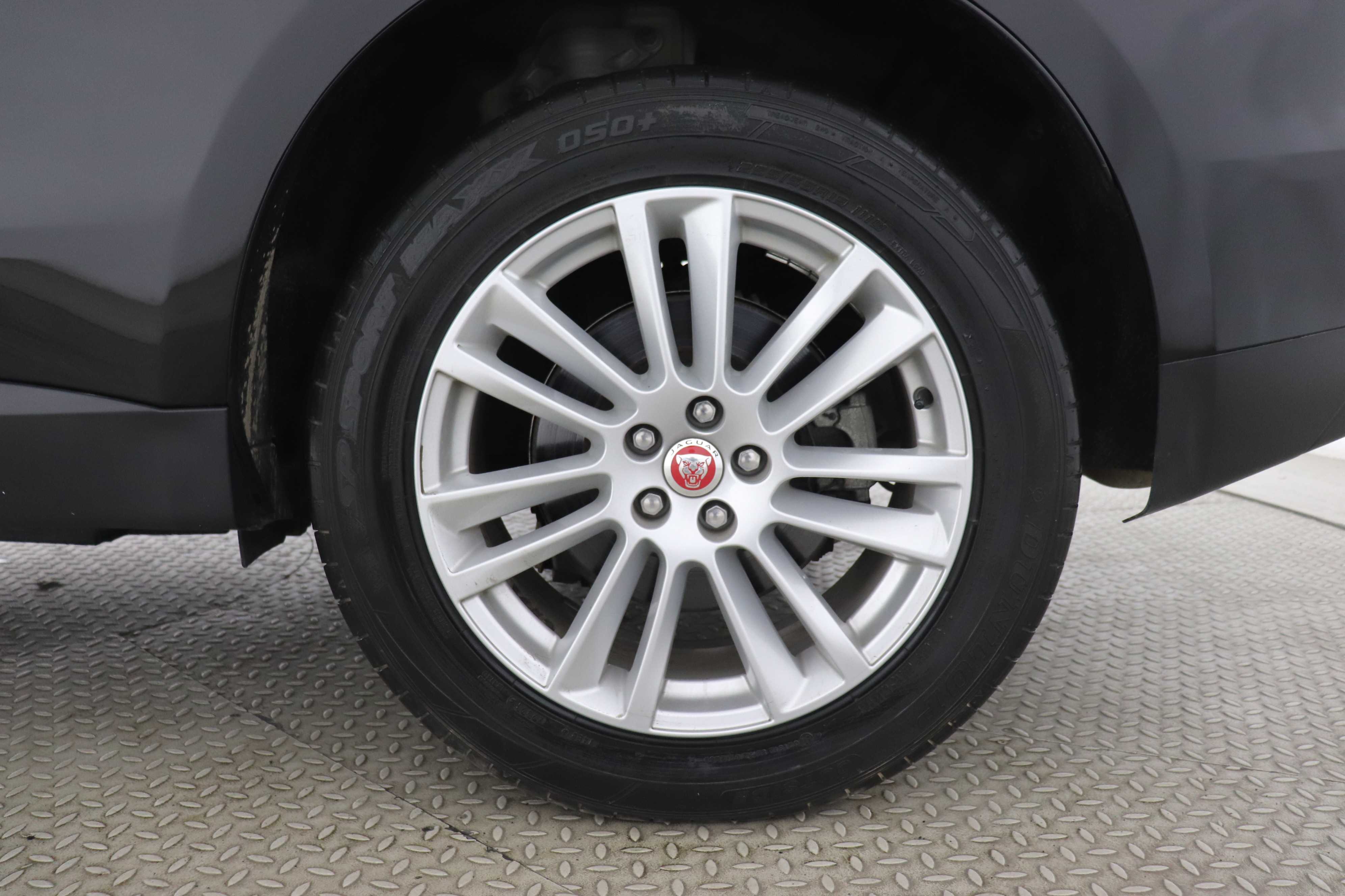 Jaguar F-Pace - One F-Pace