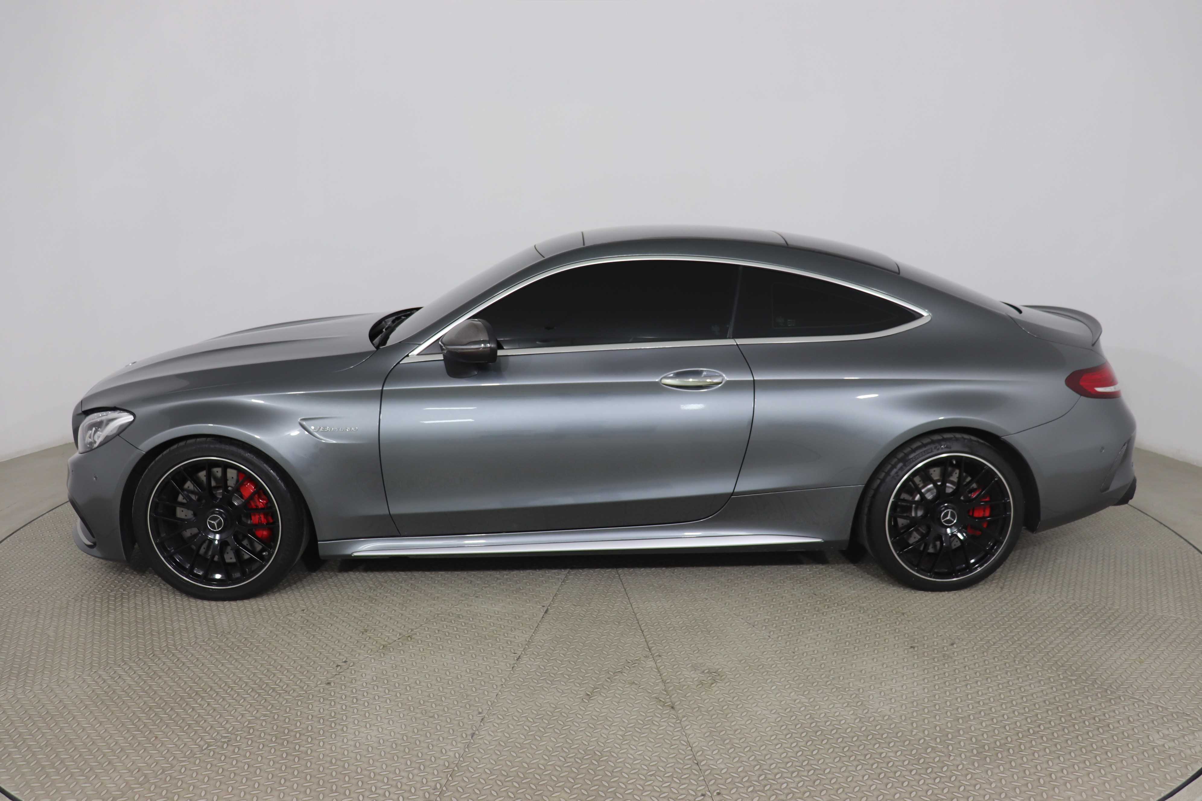 Mercedes-Benz C 63 AMG S Coupe - One C 63 AMG S Coupe