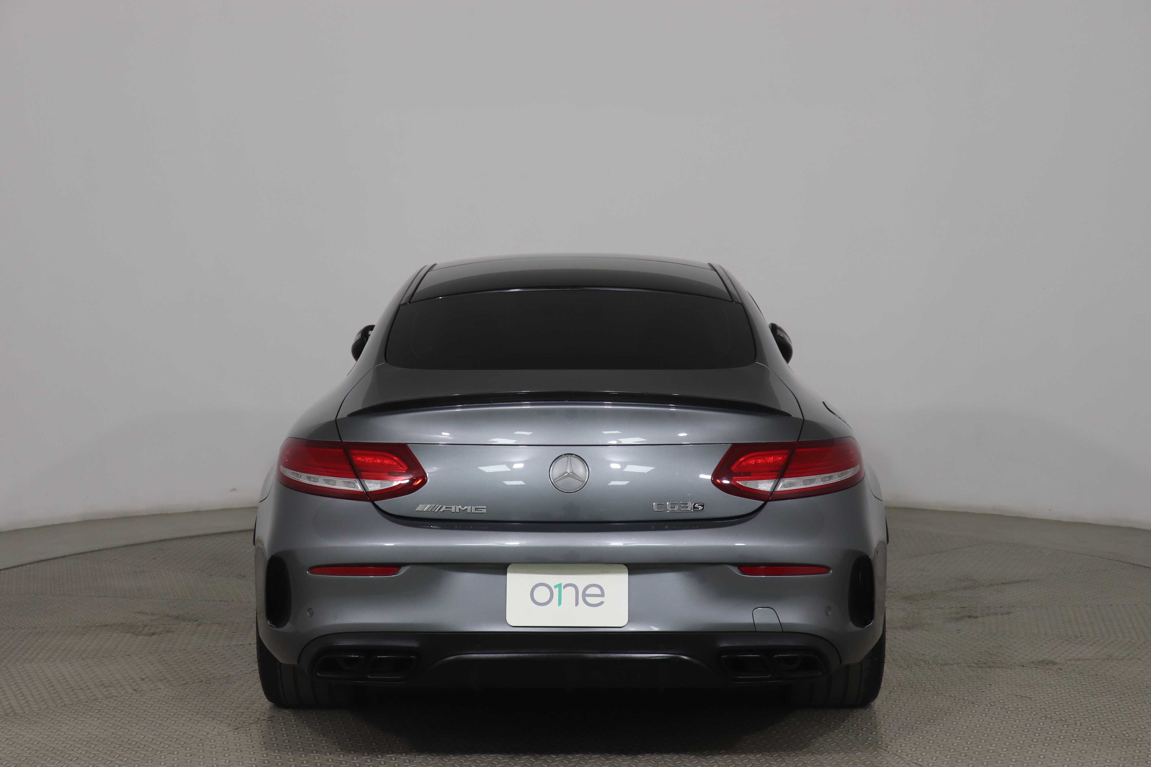 Mercedes-Benz C 63 AMG S Coupe - One C 63 AMG S Coupe