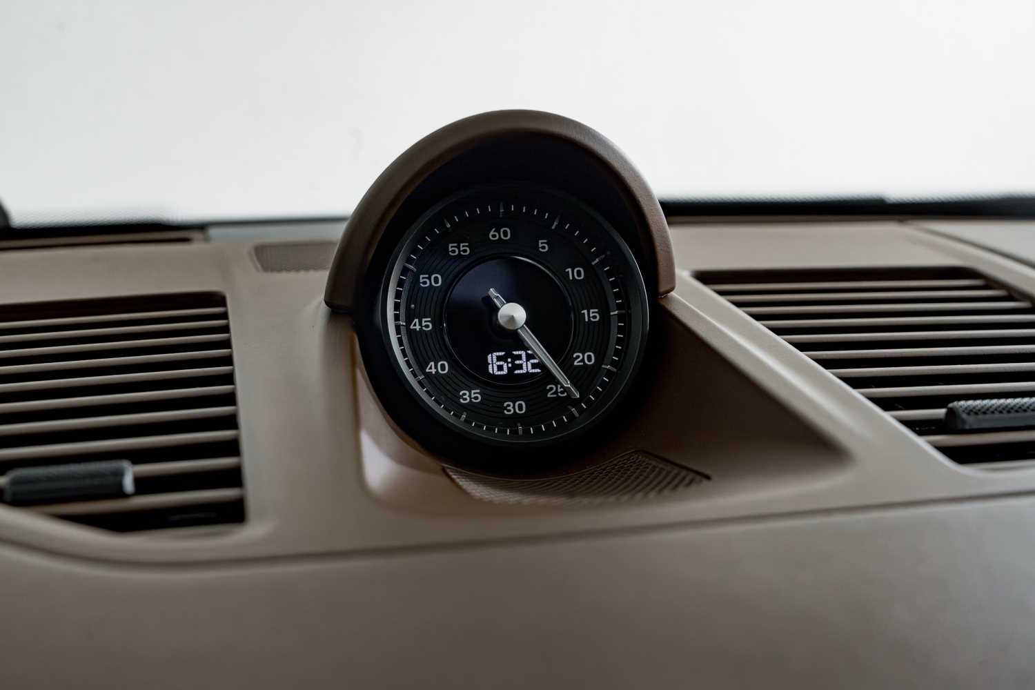 Porsche 911 Carrera 2024