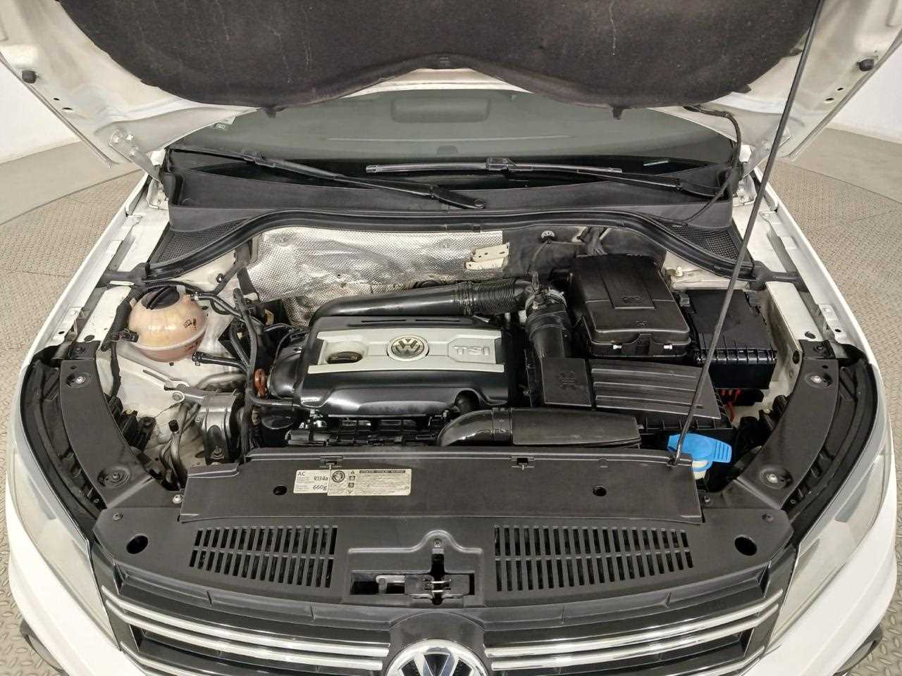 Volkswagen Tiguan - One Tiguan