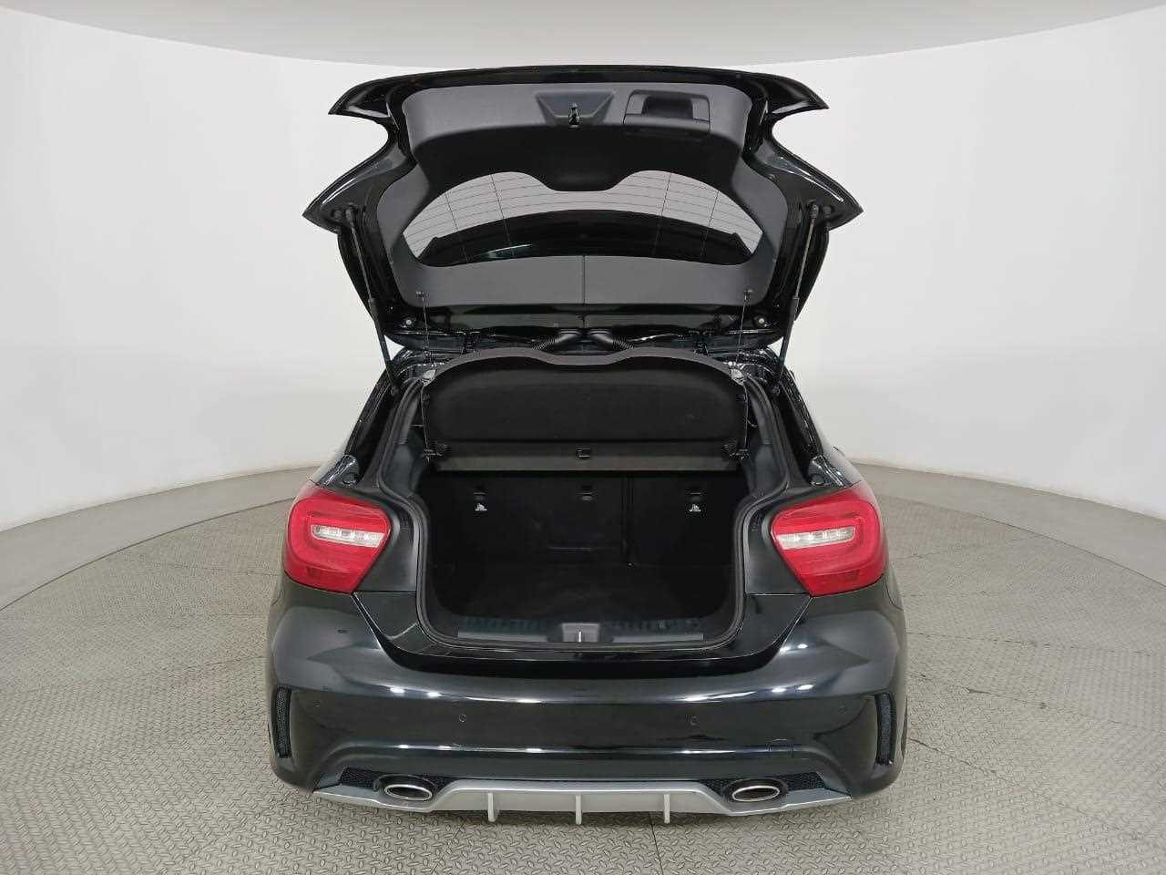 Mercedes-Benz A - One A