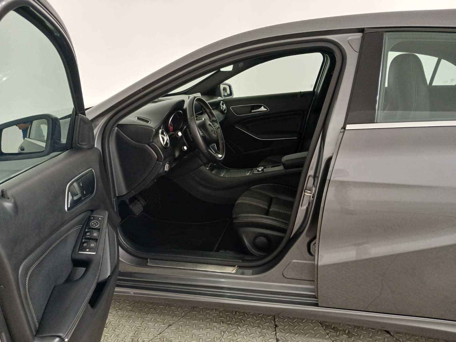 Mercedes-Benz A - One A