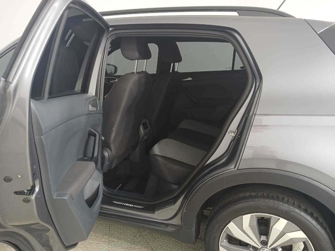 Volkswagen T-Cross - One T-Cross