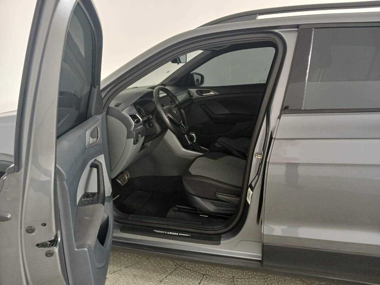 Volkswagen T-Cross - One T-Cross