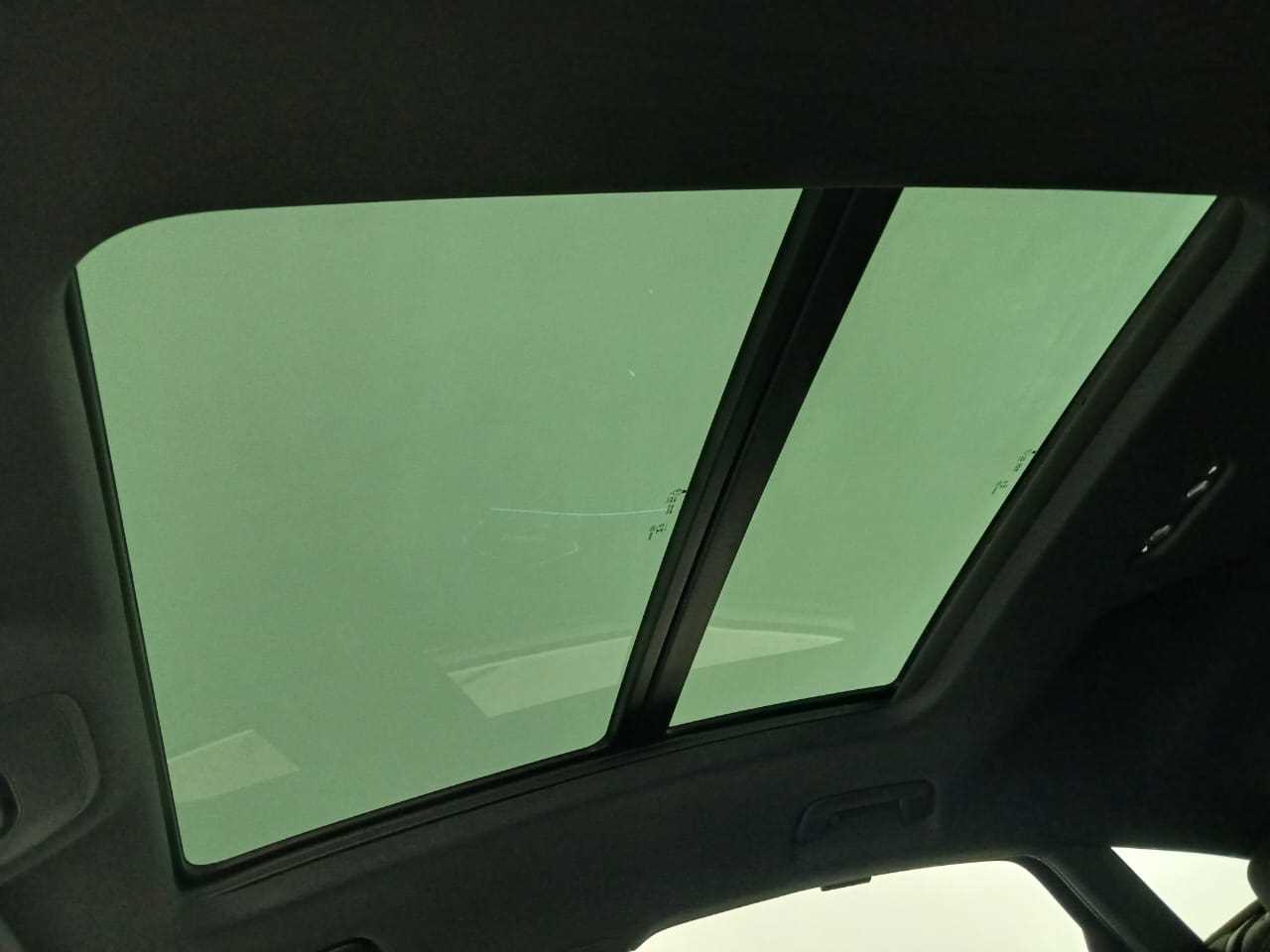 Audi Q8 E-Tron - One Q8 E-Tron