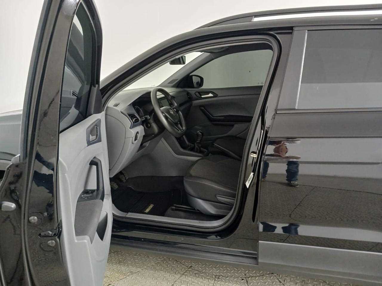 Volkswagen T-Cross - One T-Cross