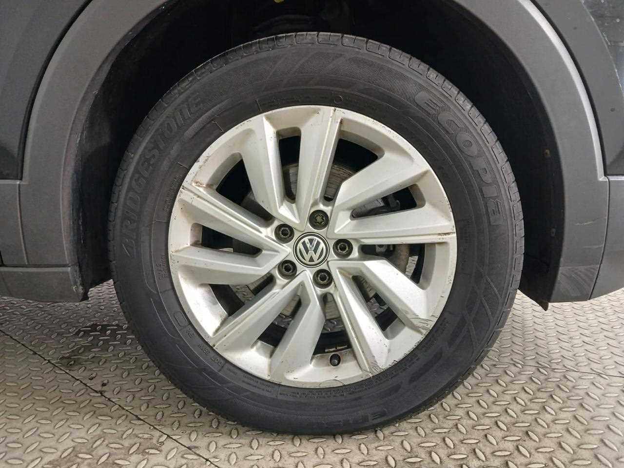 Volkswagen T-Cross - One T-Cross