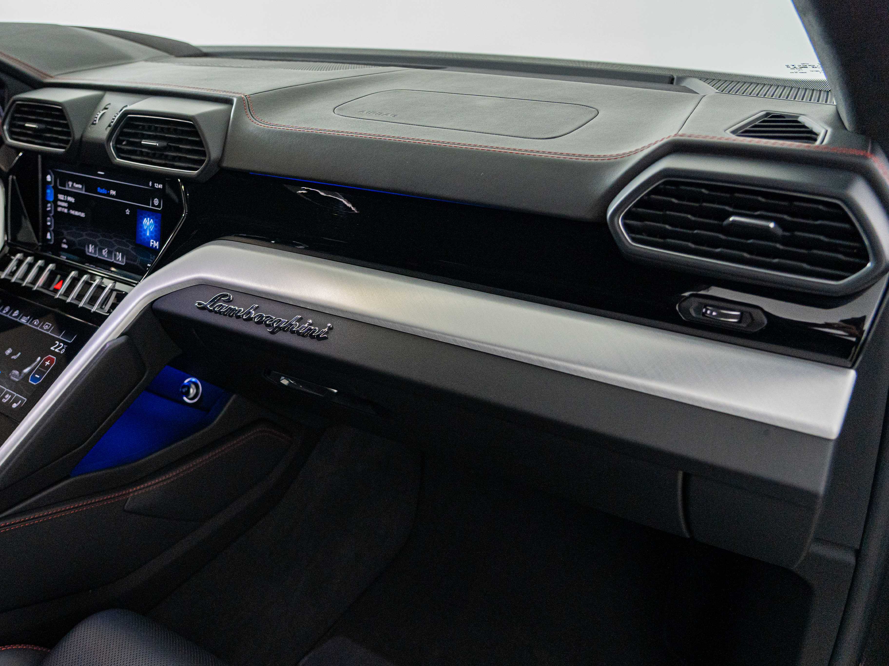 Lamborghini Urus - One Urus