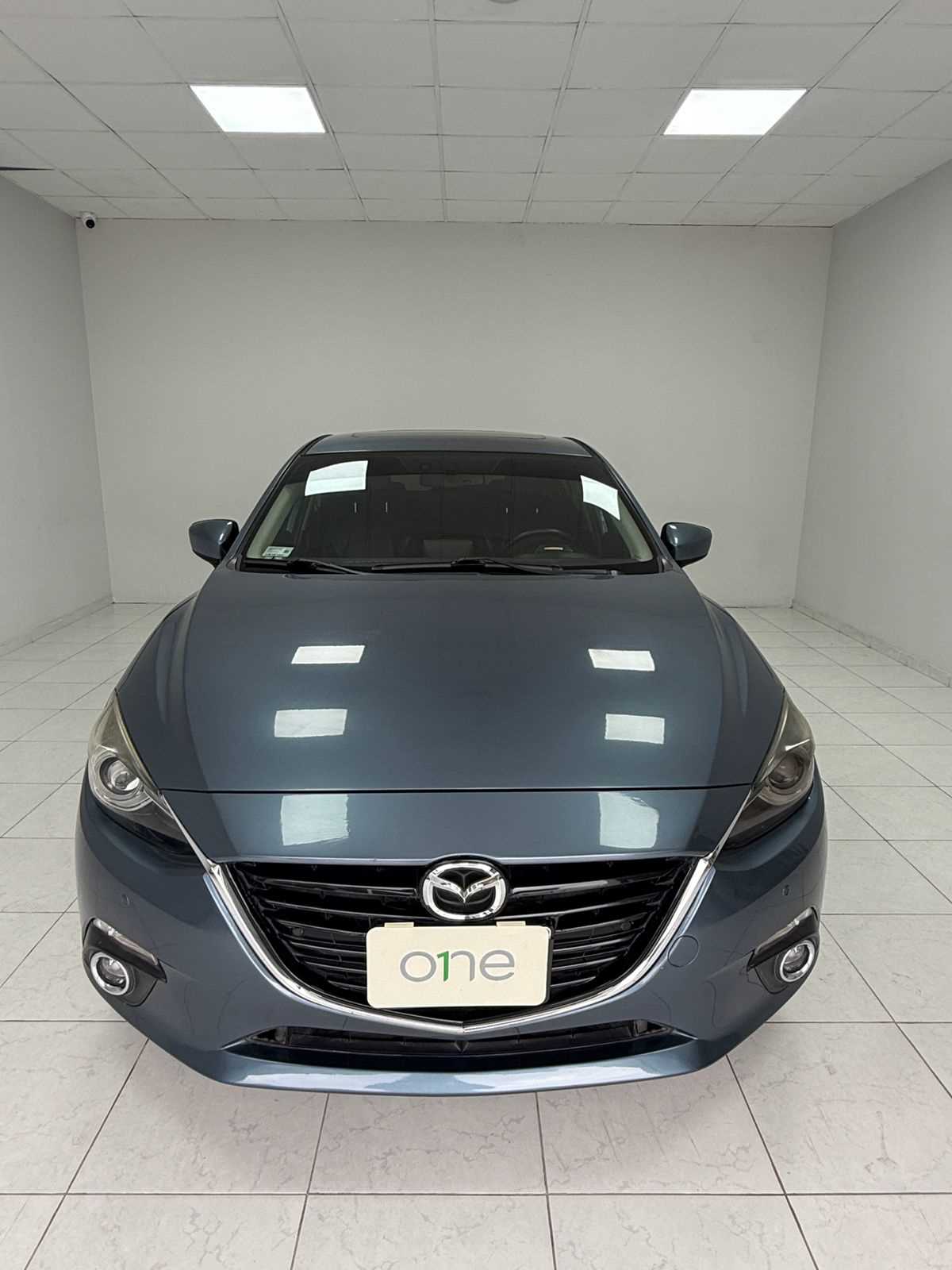 Mazda 3 - One 3