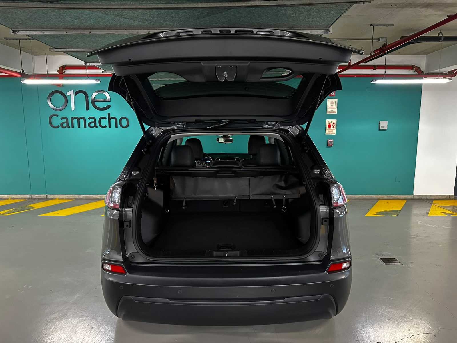 Jeep Cherokee - One Cherokee