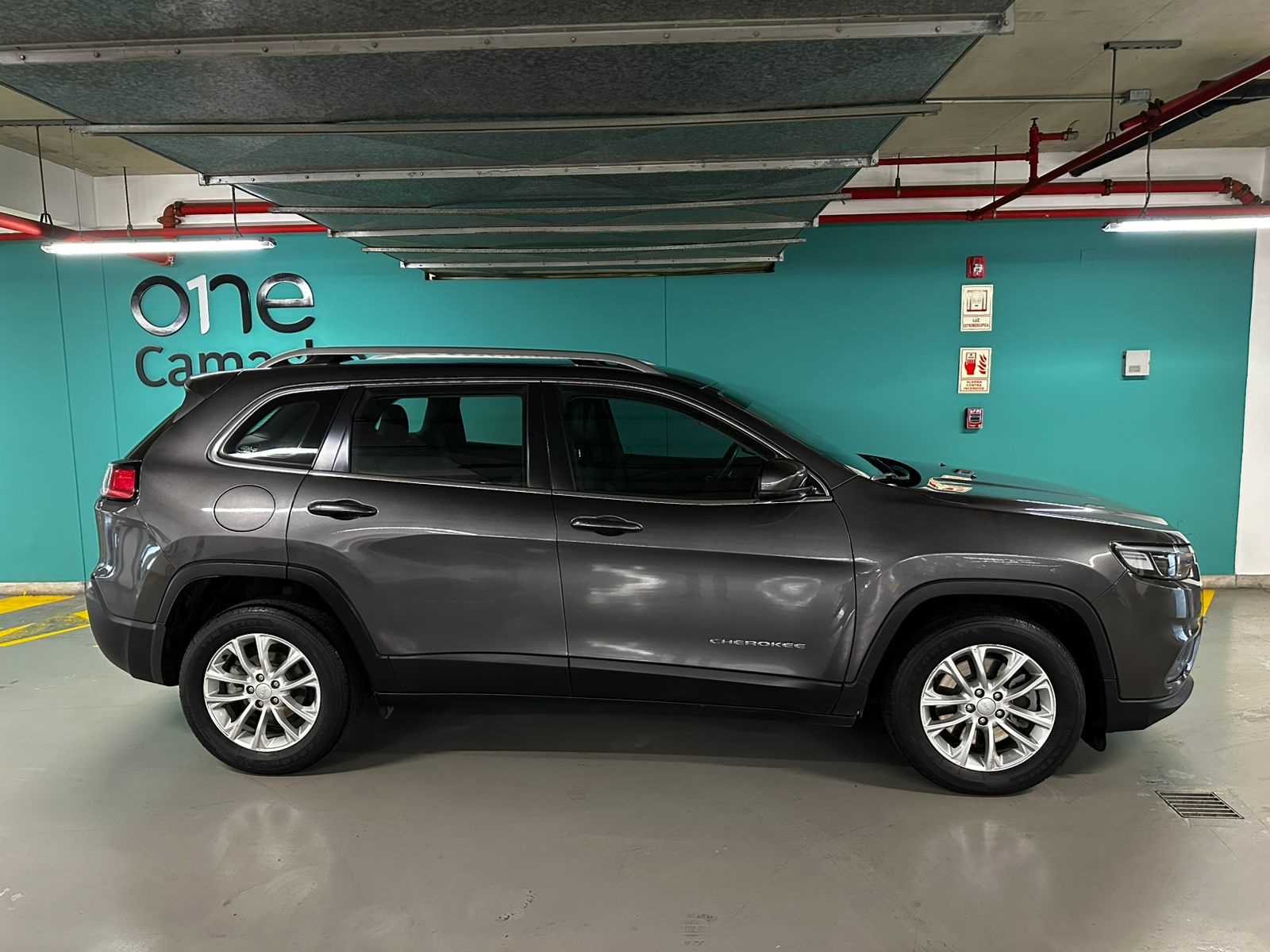 Jeep Cherokee - One Cherokee