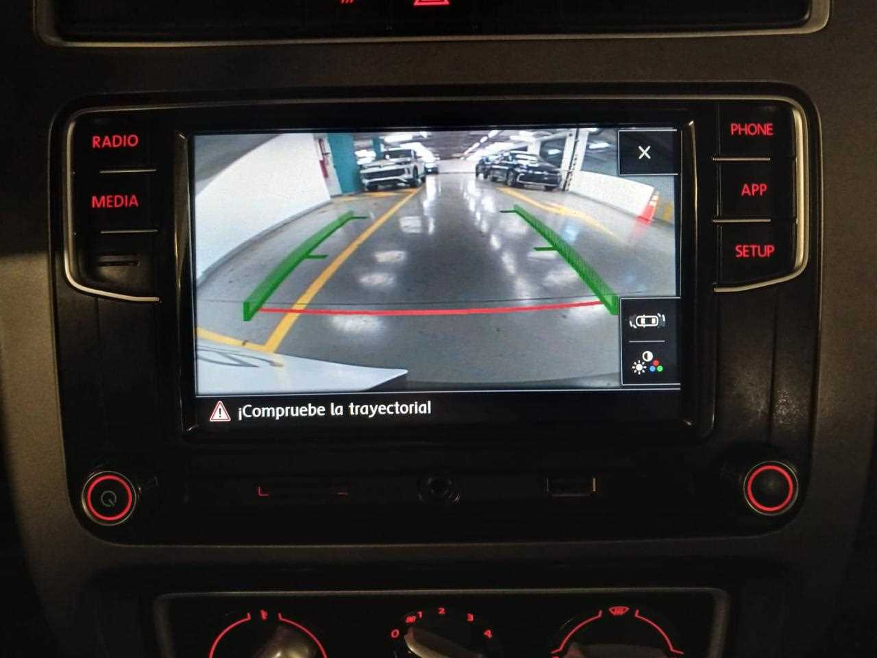 Volkswagen Crossfox - One Crossfox