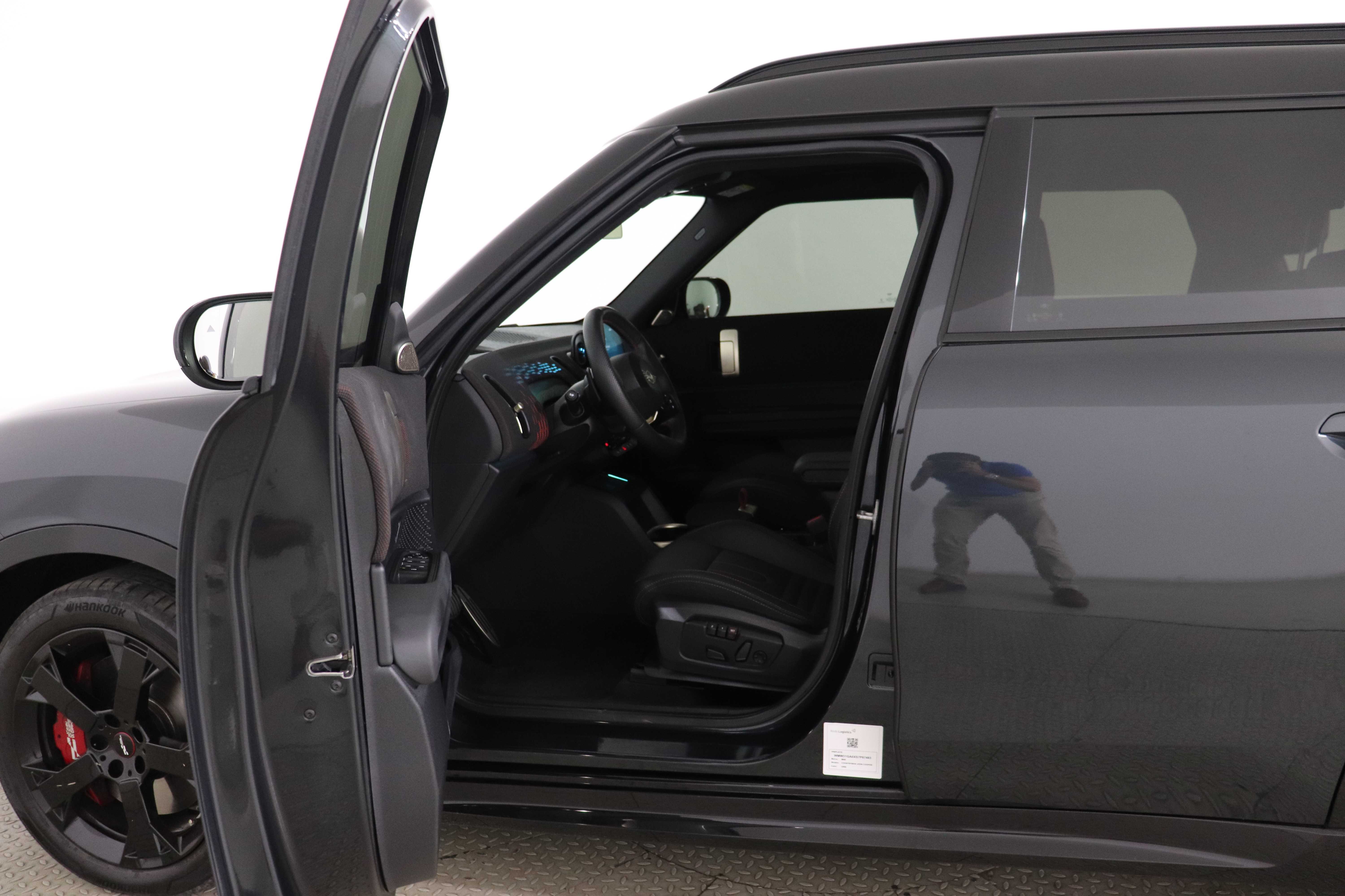 Mini Countryman - One Countryman