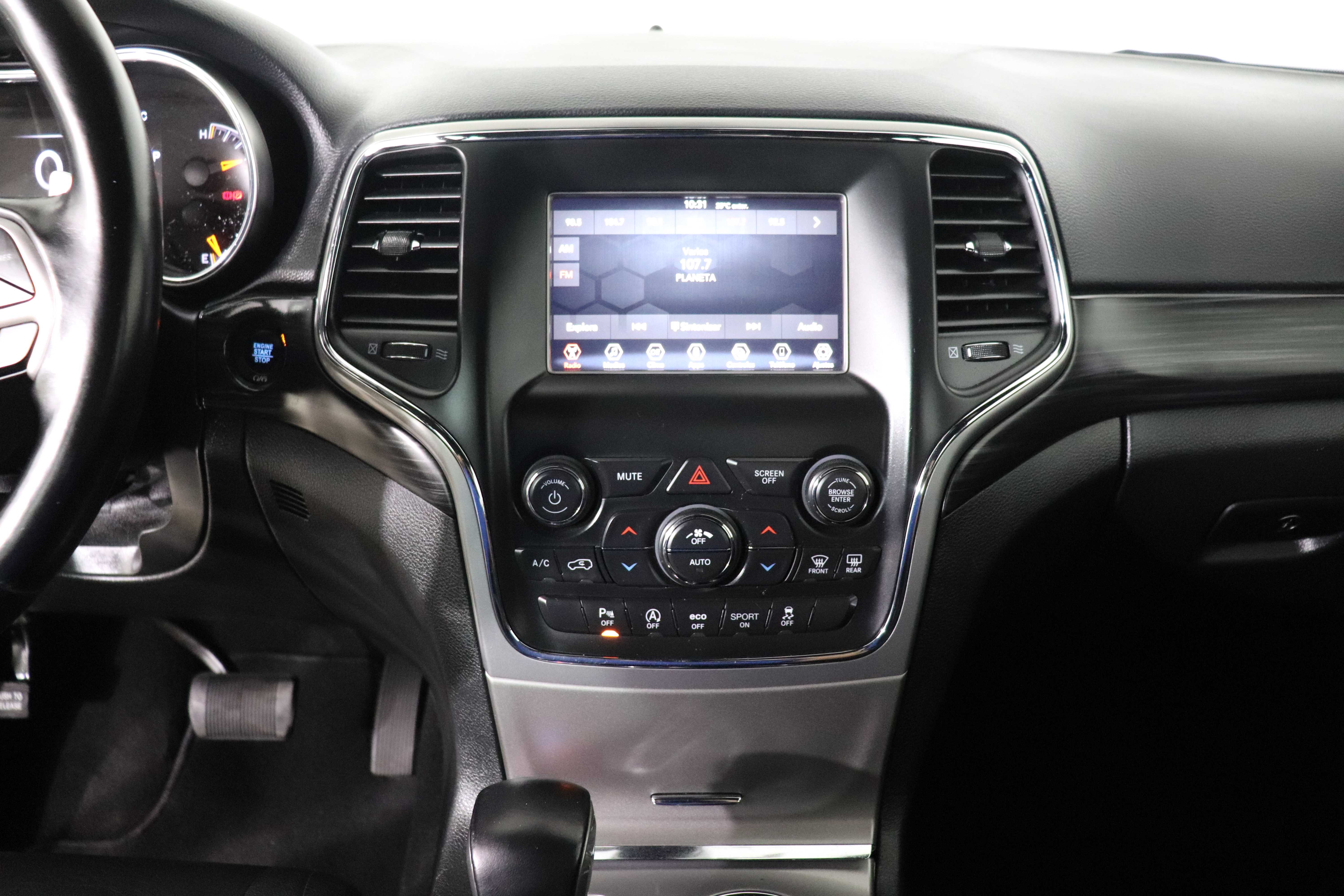 Jeep Grand Cherokee - One Grand Cherokee